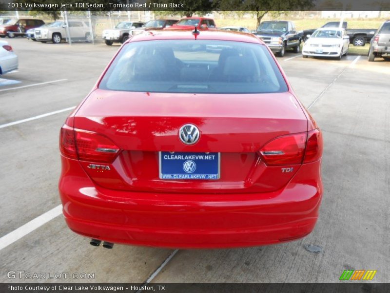 Tornado Red / Titan Black 2013 Volkswagen Jetta TDI Sedan