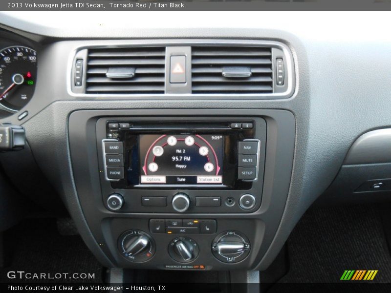 Tornado Red / Titan Black 2013 Volkswagen Jetta TDI Sedan