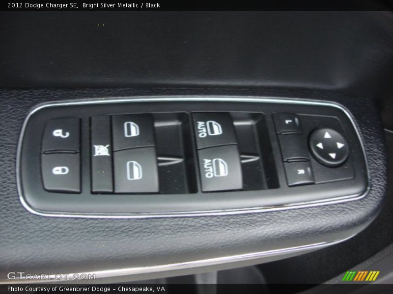 Bright Silver Metallic / Black 2012 Dodge Charger SE
