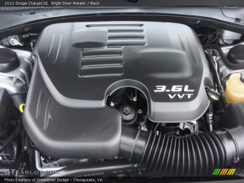 Bright Silver Metallic / Black 2012 Dodge Charger SE