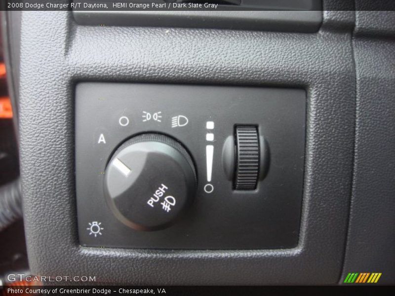 Controls of 2008 Charger R/T Daytona