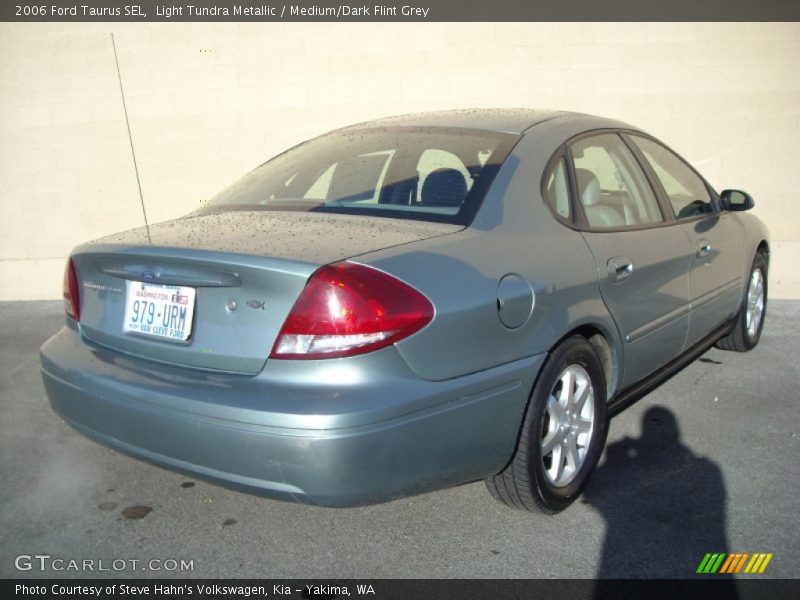 Light Tundra Metallic / Medium/Dark Flint Grey 2006 Ford Taurus SEL