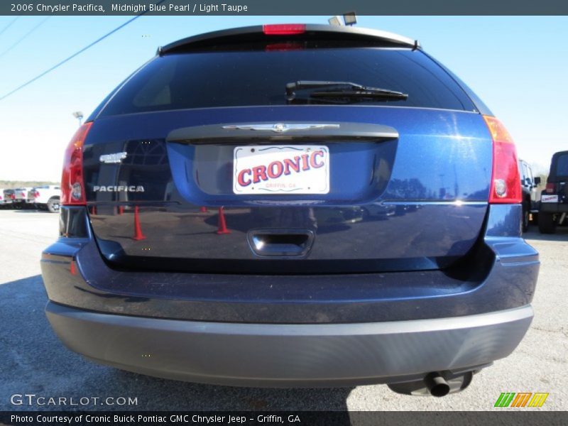 Midnight Blue Pearl / Light Taupe 2006 Chrysler Pacifica