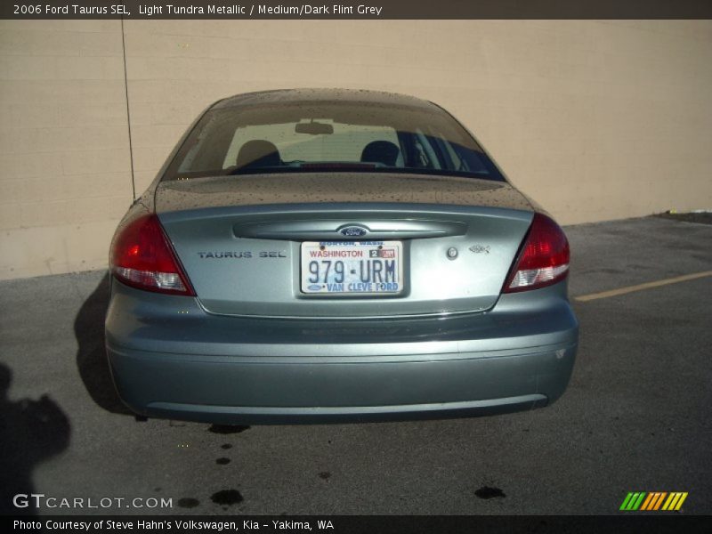 Light Tundra Metallic / Medium/Dark Flint Grey 2006 Ford Taurus SEL