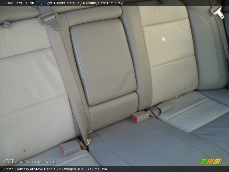 Light Tundra Metallic / Medium/Dark Flint Grey 2006 Ford Taurus SEL