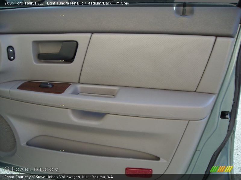 Light Tundra Metallic / Medium/Dark Flint Grey 2006 Ford Taurus SEL