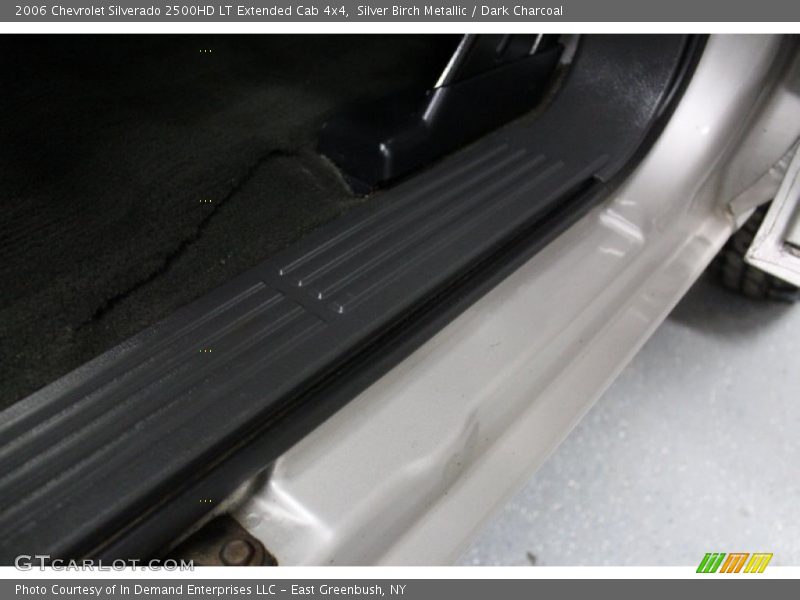 Silver Birch Metallic / Dark Charcoal 2006 Chevrolet Silverado 2500HD LT Extended Cab 4x4