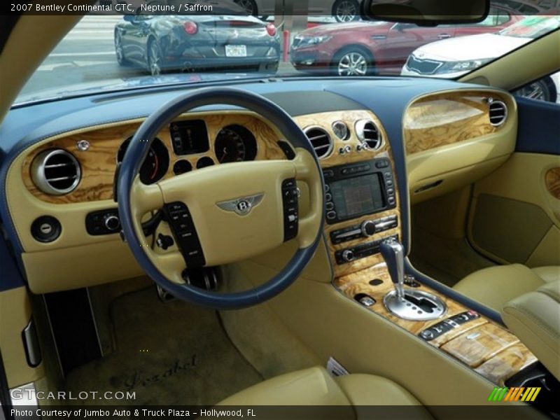 Dashboard of 2007 Continental GTC 