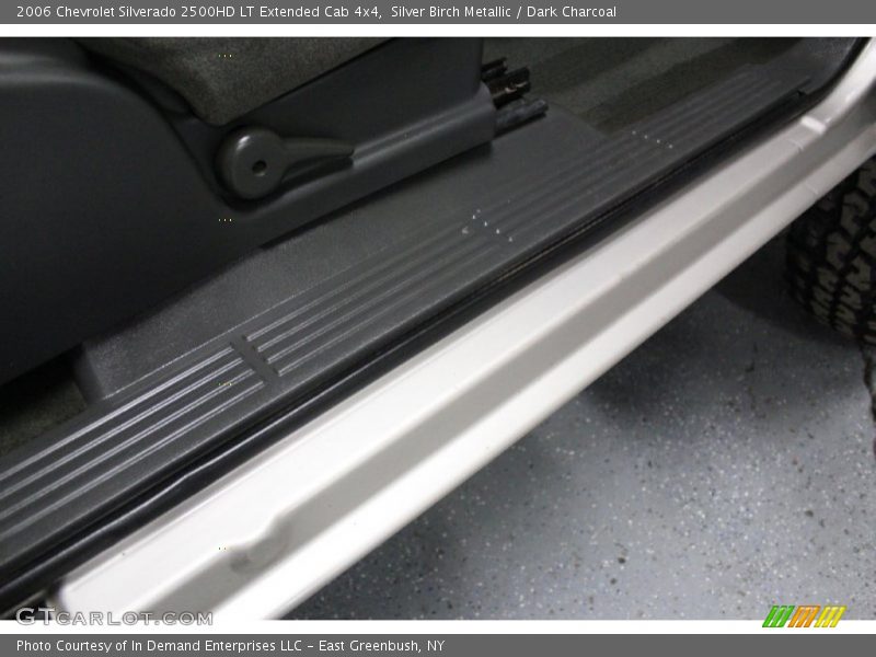 Silver Birch Metallic / Dark Charcoal 2006 Chevrolet Silverado 2500HD LT Extended Cab 4x4