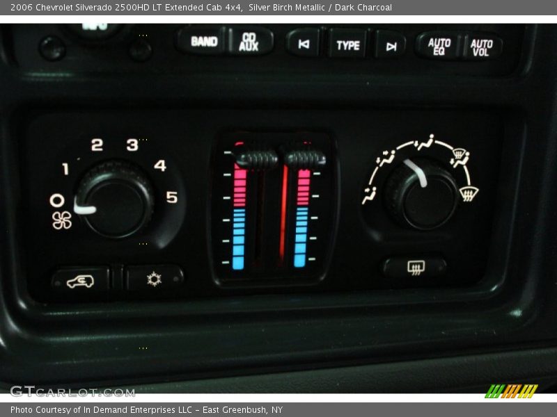 Controls of 2006 Silverado 2500HD LT Extended Cab 4x4