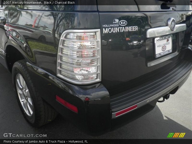 Black / Charcoal Black 2007 Mercury Mountaineer