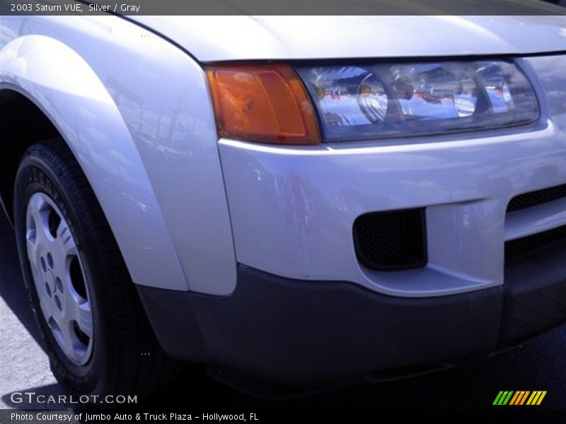 Silver / Gray 2003 Saturn VUE