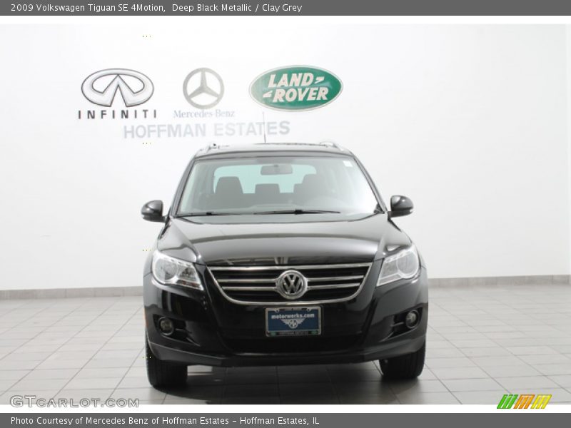 Deep Black Metallic / Clay Grey 2009 Volkswagen Tiguan SE 4Motion