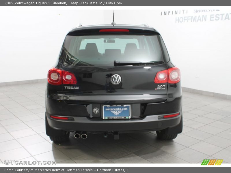 Deep Black Metallic / Clay Grey 2009 Volkswagen Tiguan SE 4Motion