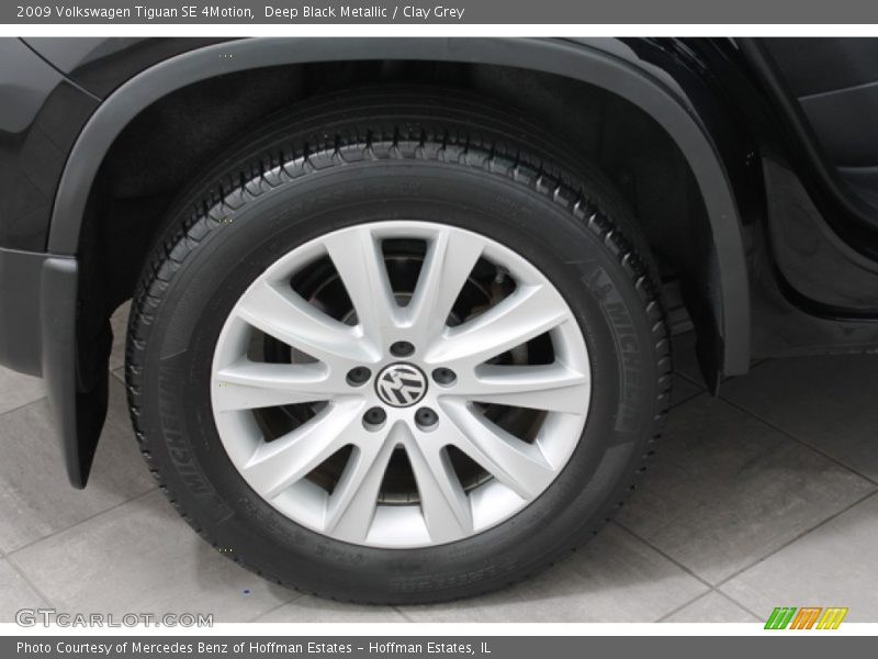 Deep Black Metallic / Clay Grey 2009 Volkswagen Tiguan SE 4Motion