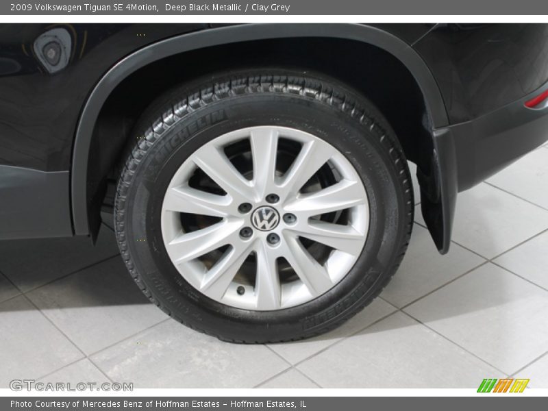 Deep Black Metallic / Clay Grey 2009 Volkswagen Tiguan SE 4Motion