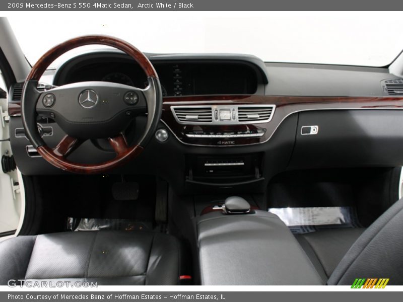 Arctic White / Black 2009 Mercedes-Benz S 550 4Matic Sedan