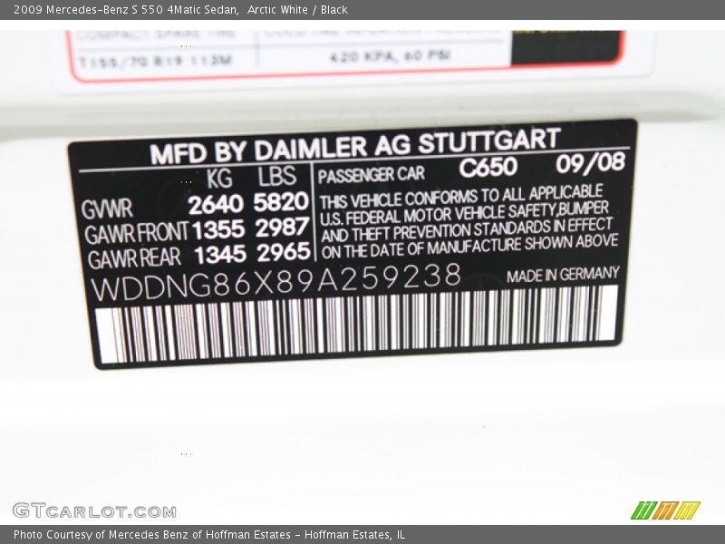 Arctic White / Black 2009 Mercedes-Benz S 550 4Matic Sedan