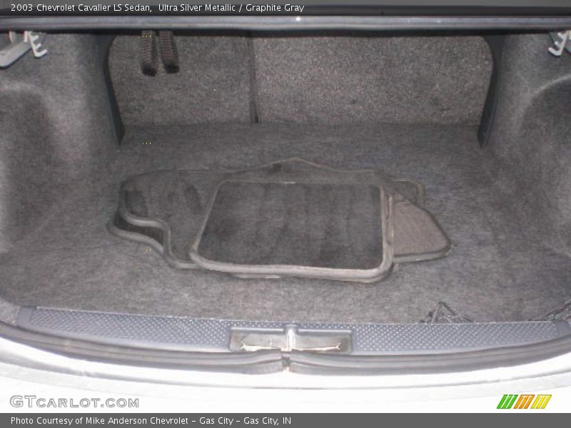 Ultra Silver Metallic / Graphite Gray 2003 Chevrolet Cavalier LS Sedan