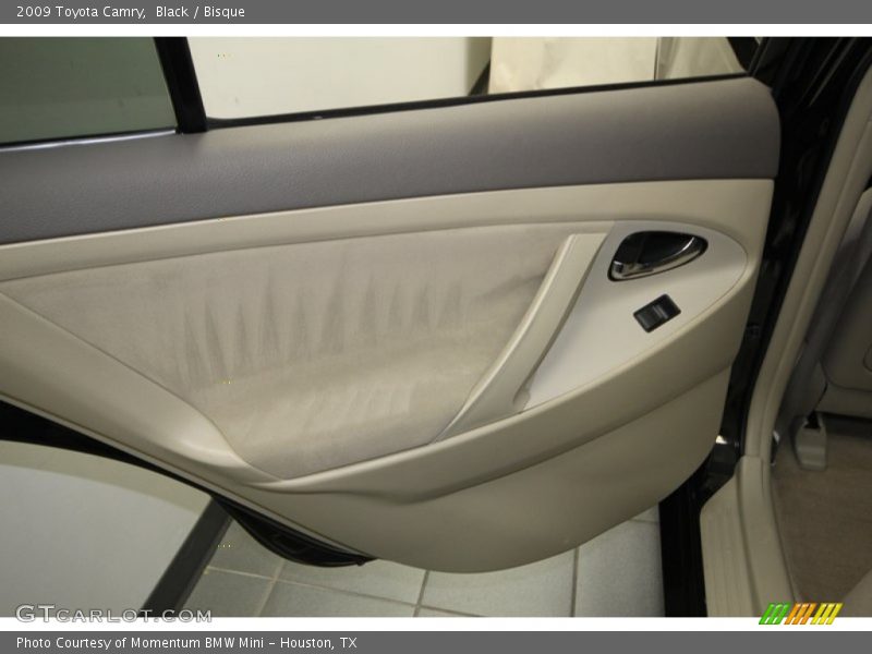 Black / Bisque 2009 Toyota Camry