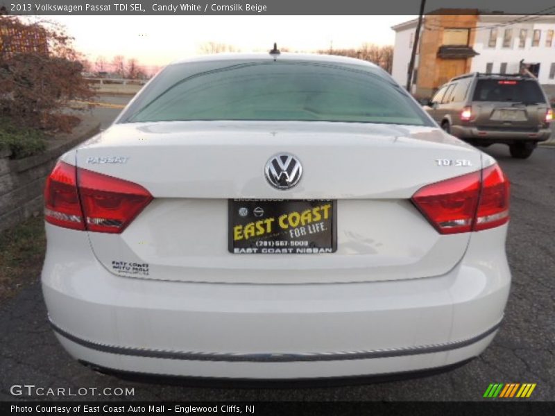 Candy White / Cornsilk Beige 2013 Volkswagen Passat TDI SEL