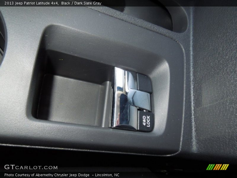 Black / Dark Slate Gray 2013 Jeep Patriot Latitude 4x4