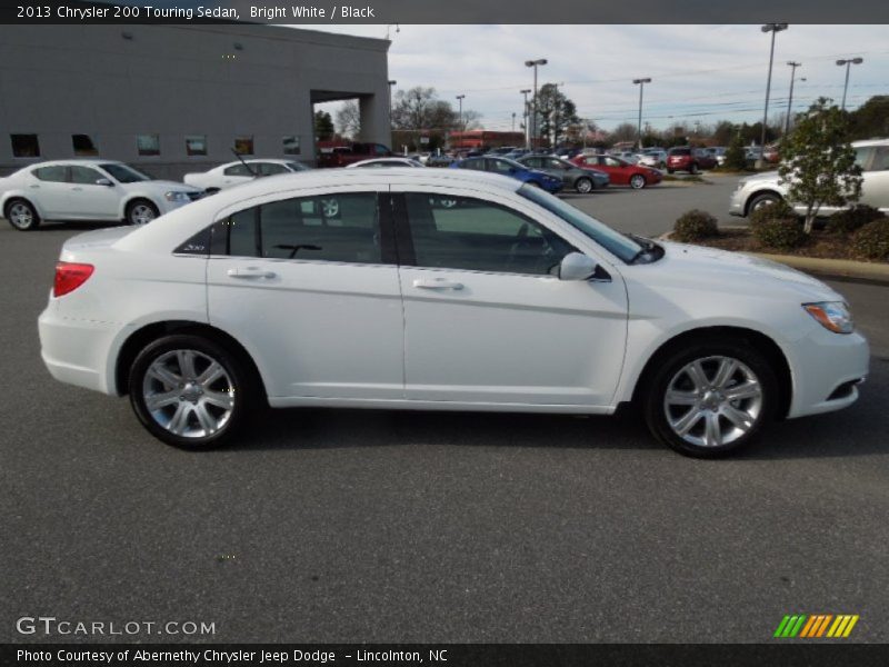 Bright White / Black 2013 Chrysler 200 Touring Sedan