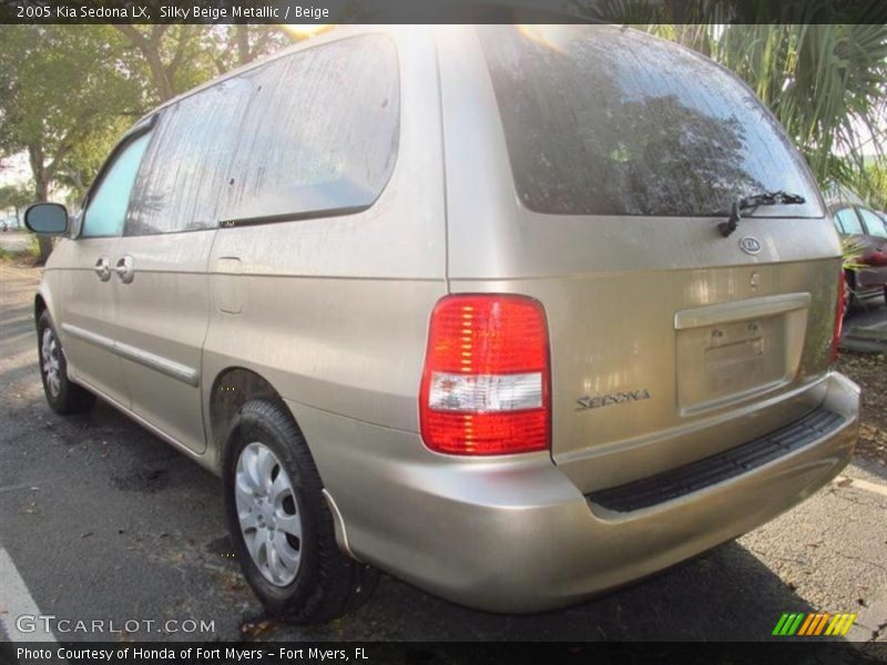 Silky Beige Metallic / Beige 2005 Kia Sedona LX