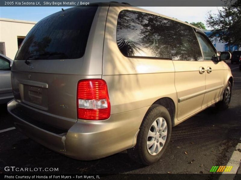Silky Beige Metallic / Beige 2005 Kia Sedona LX