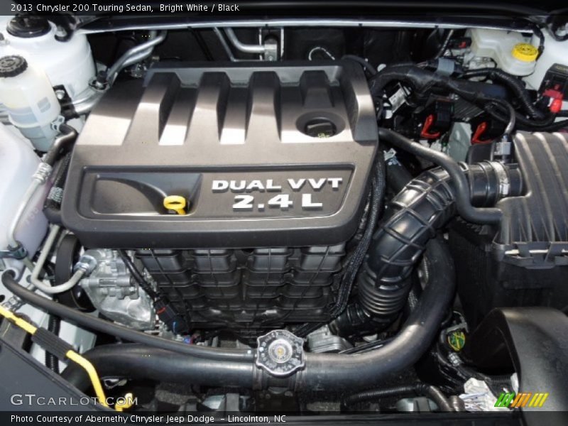 Bright White / Black 2013 Chrysler 200 Touring Sedan