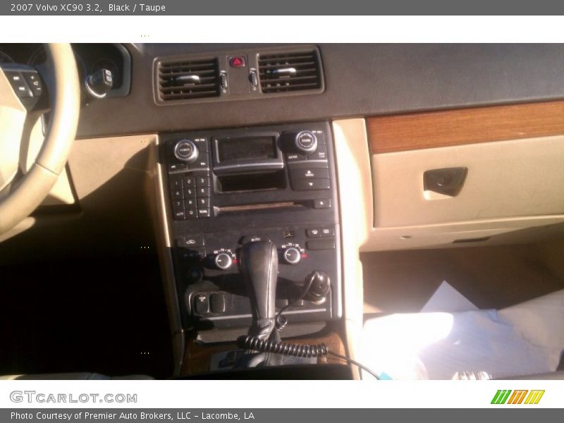 Black / Taupe 2007 Volvo XC90 3.2