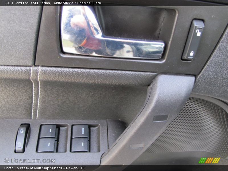 White Suede / Charcoal Black 2011 Ford Focus SEL Sedan
