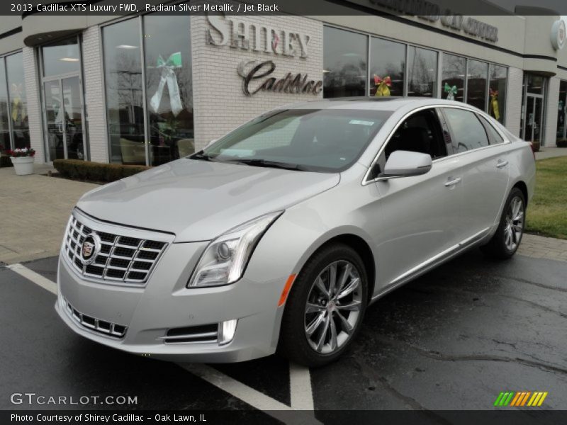 Radiant Silver Metallic / Jet Black 2013 Cadillac XTS Luxury FWD