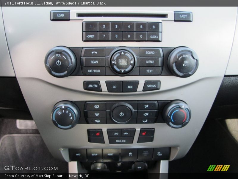 White Suede / Charcoal Black 2011 Ford Focus SEL Sedan