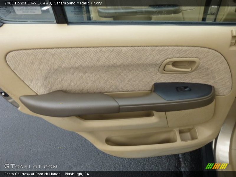 Sahara Sand Metallic / Ivory 2005 Honda CR-V LX 4WD