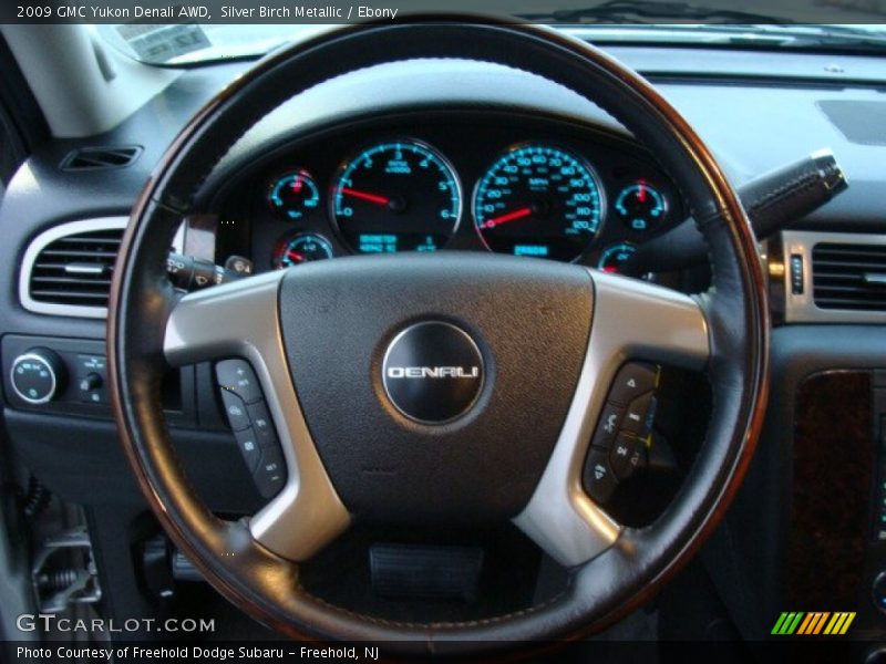 Silver Birch Metallic / Ebony 2009 GMC Yukon Denali AWD