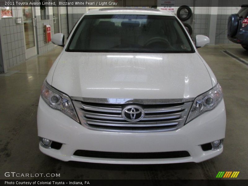 Blizzard White Pearl / Light Gray 2011 Toyota Avalon Limited