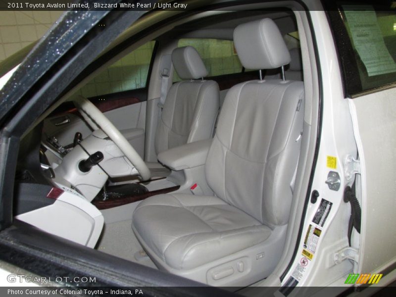Blizzard White Pearl / Light Gray 2011 Toyota Avalon Limited