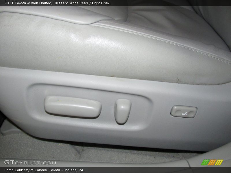 Blizzard White Pearl / Light Gray 2011 Toyota Avalon Limited