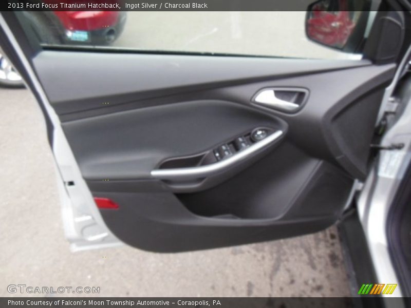 Ingot Silver / Charcoal Black 2013 Ford Focus Titanium Hatchback
