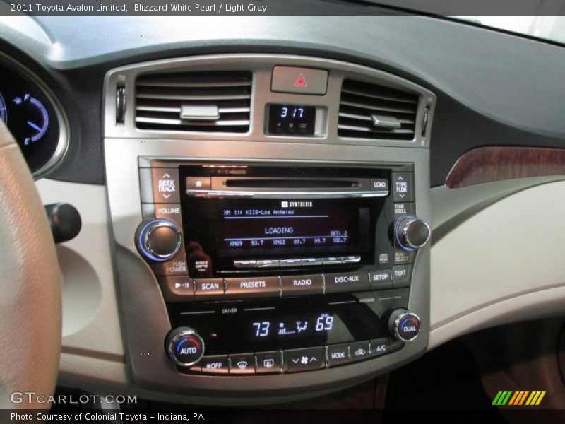 Blizzard White Pearl / Light Gray 2011 Toyota Avalon Limited