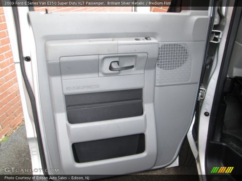 Brilliant Silver Metallic / Medium Flint 2009 Ford E Series Van E350 Super Duty XLT Passenger