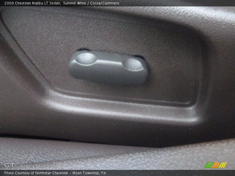 Summit White / Cocoa/Cashmere 2009 Chevrolet Malibu LT Sedan