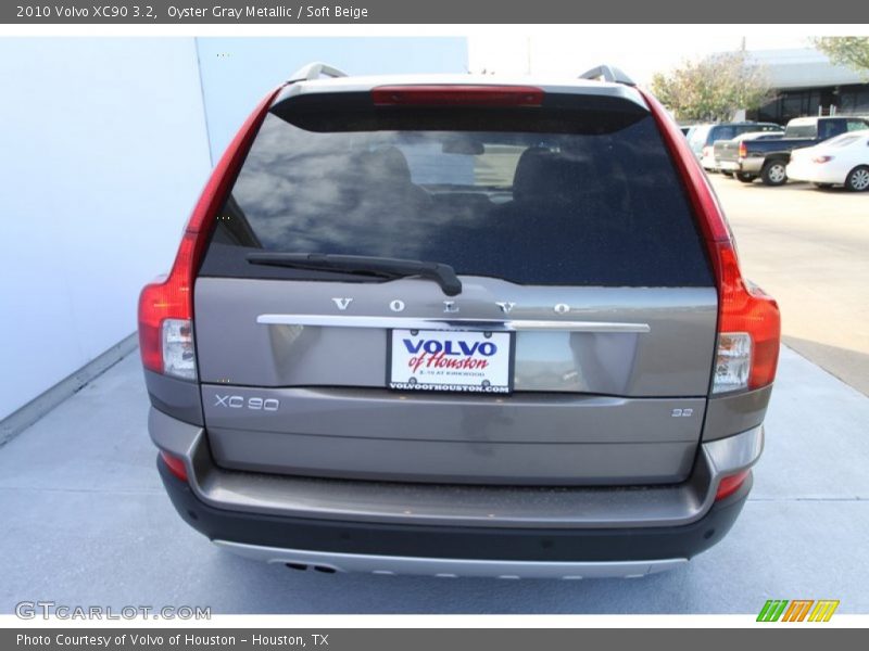 Oyster Gray Metallic / Soft Beige 2010 Volvo XC90 3.2