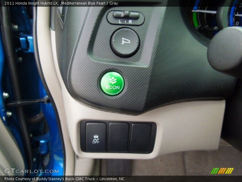 Controls of 2011 Insight Hybrid LX
