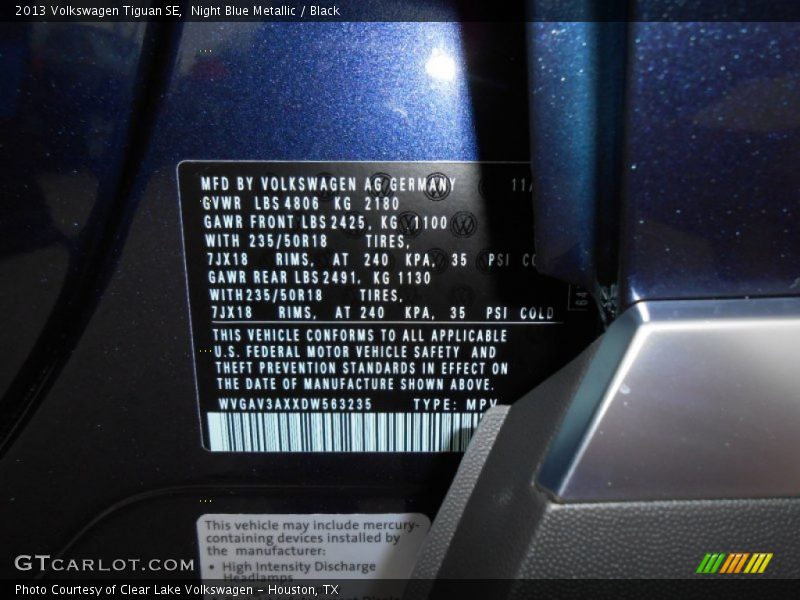 Night Blue Metallic / Black 2013 Volkswagen Tiguan SE