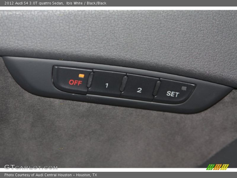Ibis White / Black/Black 2012 Audi S4 3.0T quattro Sedan