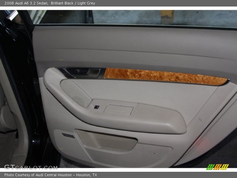 Brilliant Black / Light Grey 2008 Audi A6 3.2 Sedan