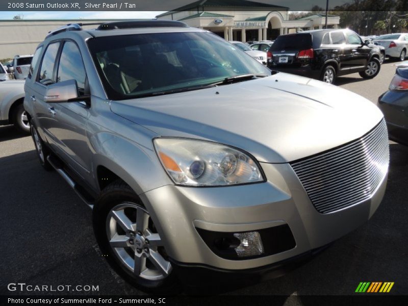 Silver Pearl / Tan 2008 Saturn Outlook XR