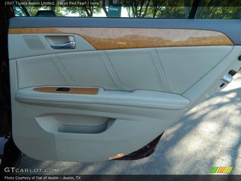 Cassis Red Pearl / Ivory 2007 Toyota Avalon Limited